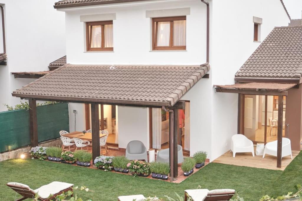 Yuhom, Casas Con Alma, Xacedos 1 Βίλα Mino Εξωτερικό φωτογραφία